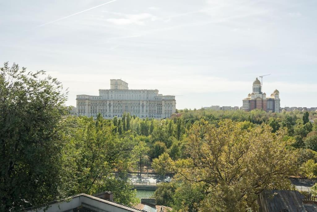 Stunning Views 3Br Sunny Flat - Amazing Terrace Leilighet Bucureşti Eksteriør bilde
