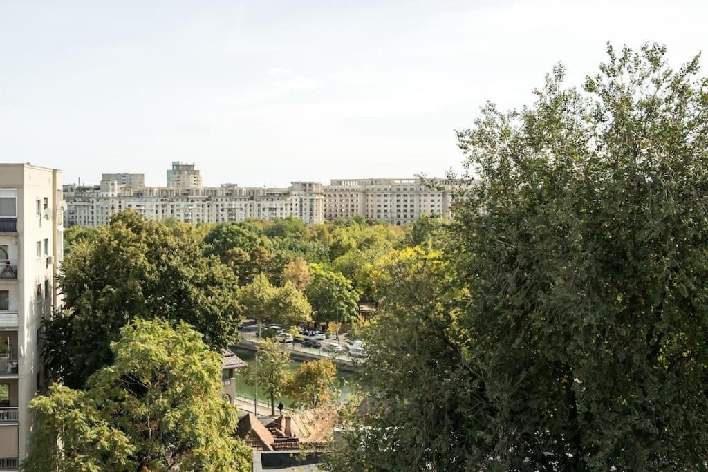 Stunning Views 3Br Sunny Flat - Amazing Terrace Leilighet Bucureşti Eksteriør bilde